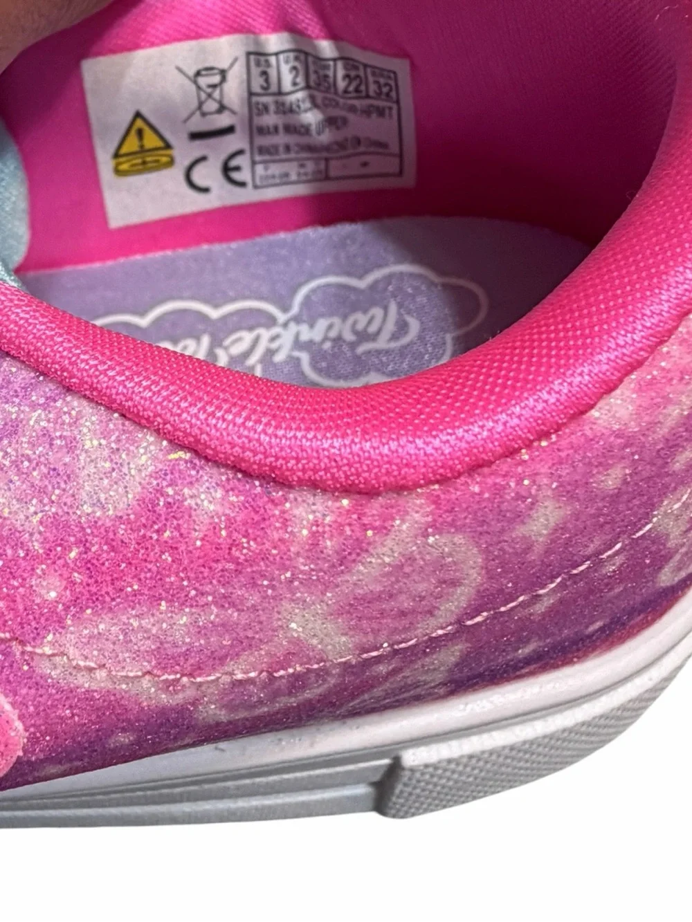 Sketcher’s PinkTwinkle toes Light-Up Sneakers